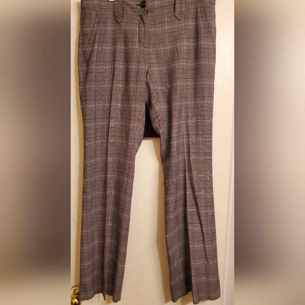 CAbi style 922R Counsel Pant sz 6, gray plaid